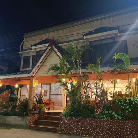 Tr Guesthouse Сукотаи Экстерьер фото
