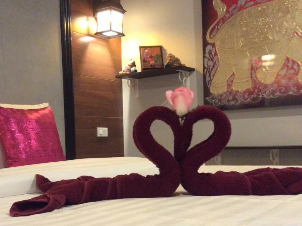 Tr Guesthouse Сукотаи Экстерьер фото