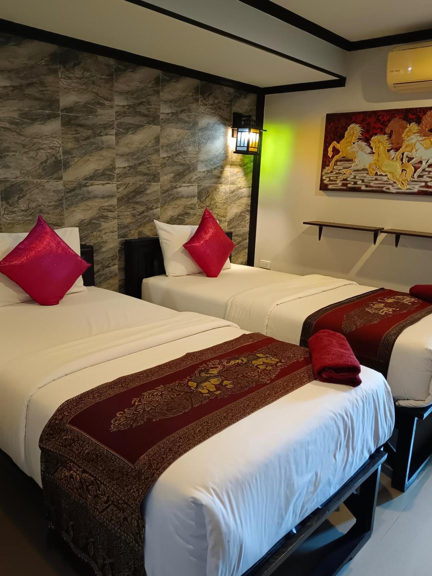 Tr Guesthouse Сукотаи Экстерьер фото