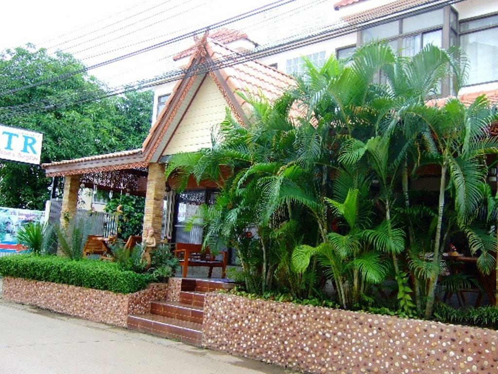 Tr Guesthouse Сукотаи Экстерьер фото